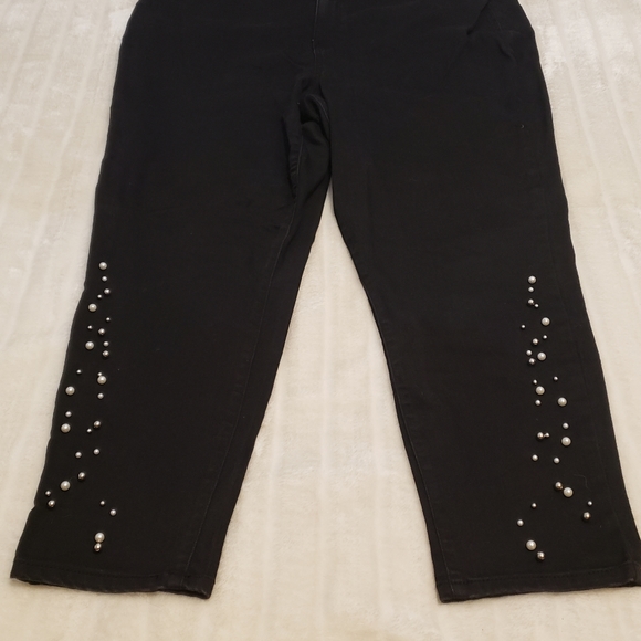 DC Jeans Slightly Curvy Beaded Detail Jeans - Picture 3 of 16